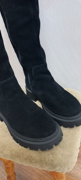 Чоботи чорні замшеві, жіночі