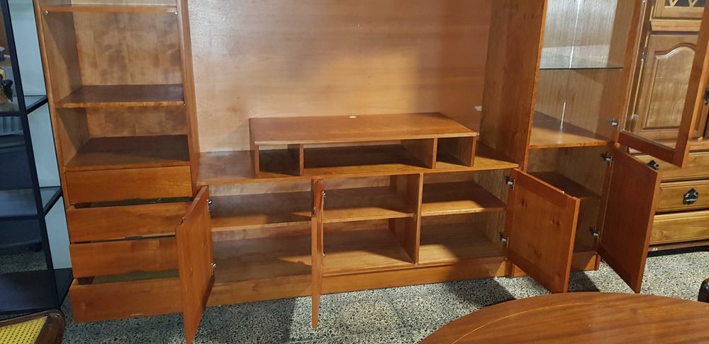 Móvel de sala em madeira - Bom estado geral