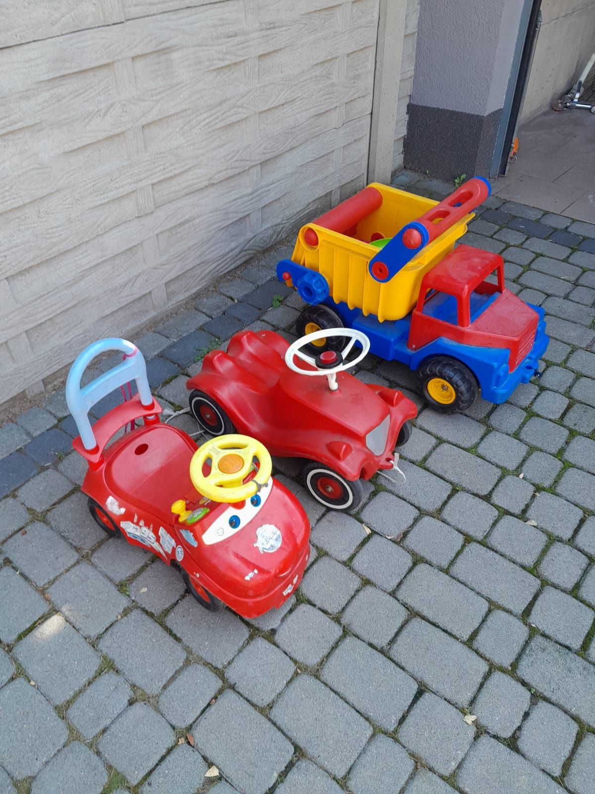 Pojazdy zabawki ogrodowe bobby car ciężarowe auto