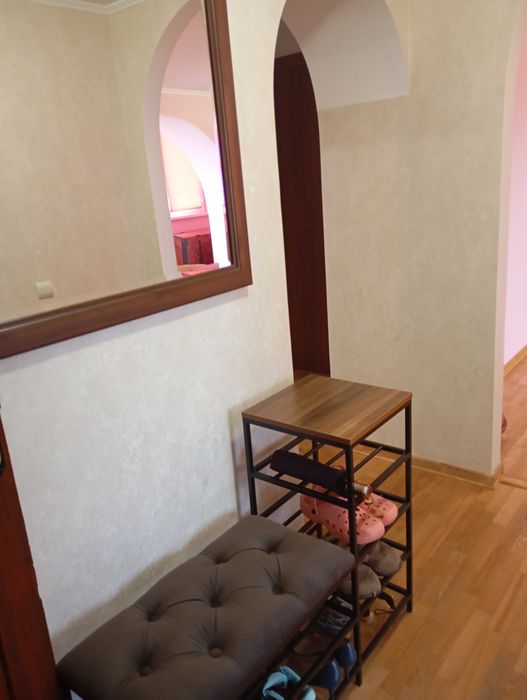 Продам  трьох кімнатну квартиру