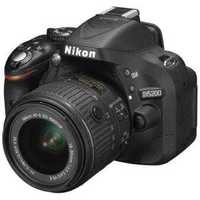 Nikon D5200 + AF-S DX 18–55mm f/3.5–5.6G