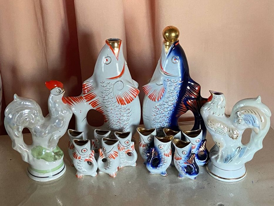 Керамічний сервіз ,,Сімейство коропові,,статуетка петух срср