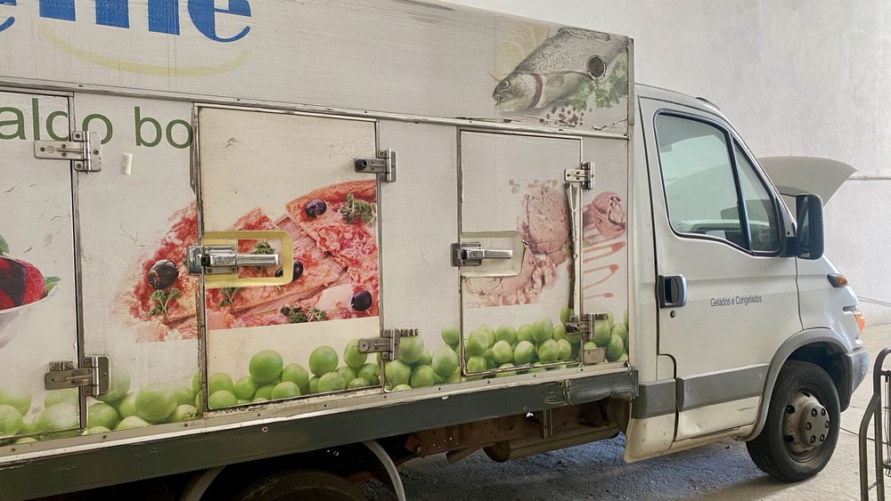 Iveco 35c11 contentor