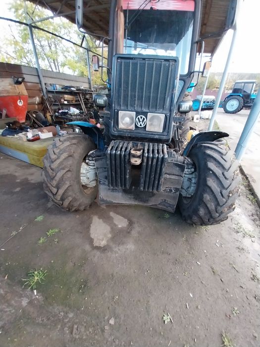 МТЗ-892 трактор     .