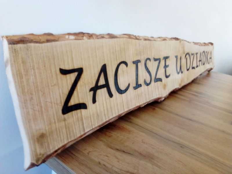 napisy drewniane napis z drewna tabliczka drewniana szyld z drewa
