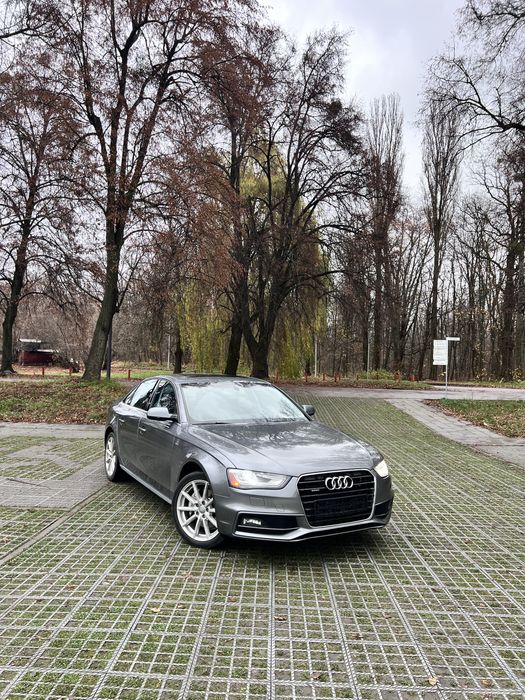 Продам Audi A4B8 S-line quatrro 2.0 tfsi в чудовому стані