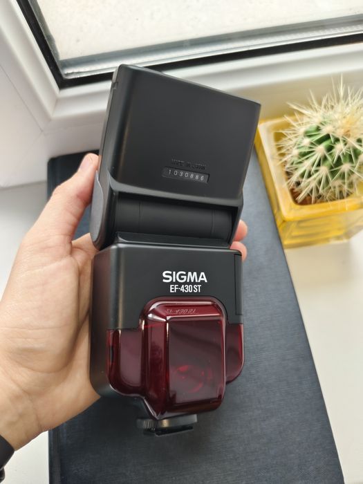Спалах Sigma EF-430ST