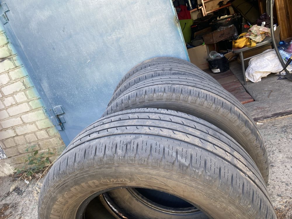 Goodyear 285/60/18