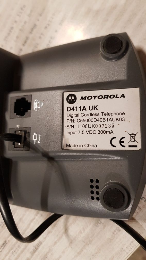 Telefon stacjonarny Motorola D411a bezprzewodowy
