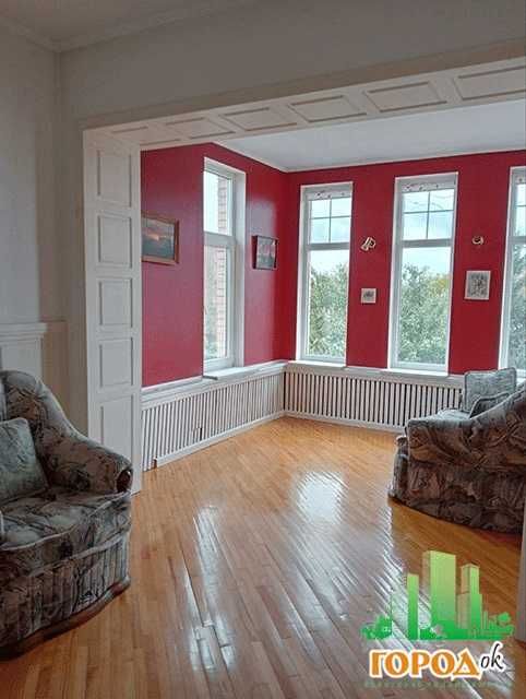 Будинок на ділянці 7 соток. Вулиця Добровольчих батальйонів