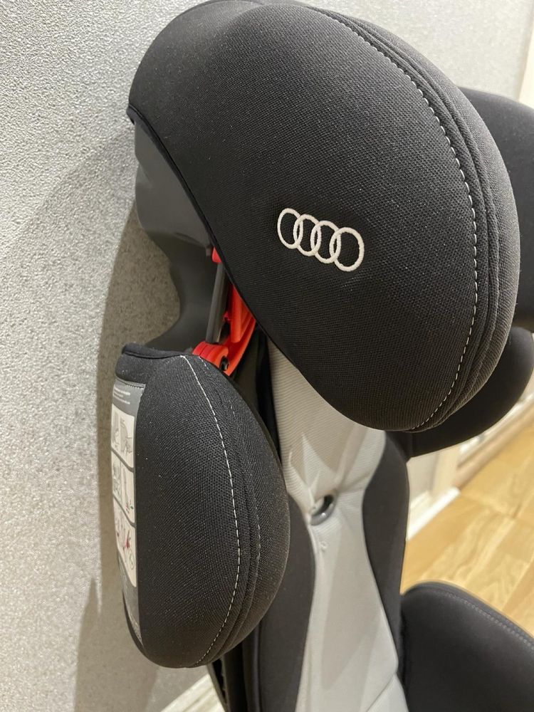 Fotelik dziecięcy ISOFIX takata audi