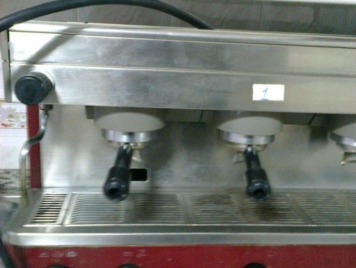 maquina de café CIMBALI de 3 grupos