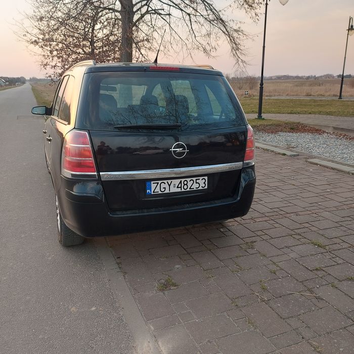 Opet Zafira B / AUTOMAT/Zadbany/1.9cdti