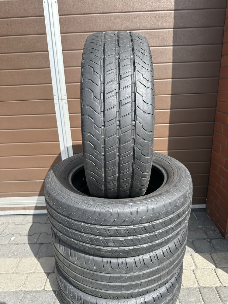 225/55 r17C Continental ContiVanContact 100