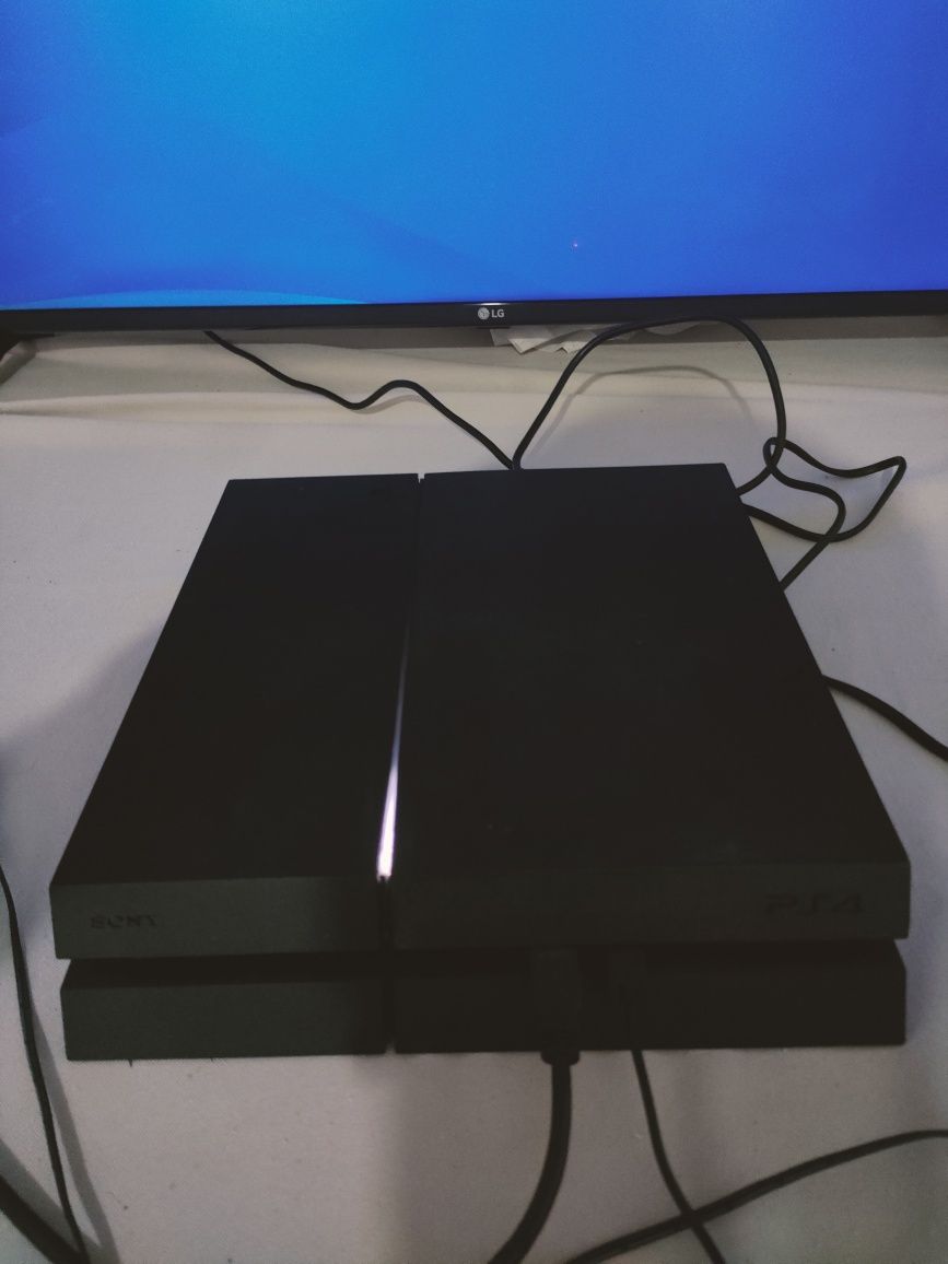 Playstation 4 FAT 500GB desbloqueada