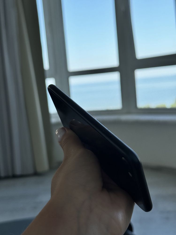 iPhone SE 2022 64Gb Neverlock