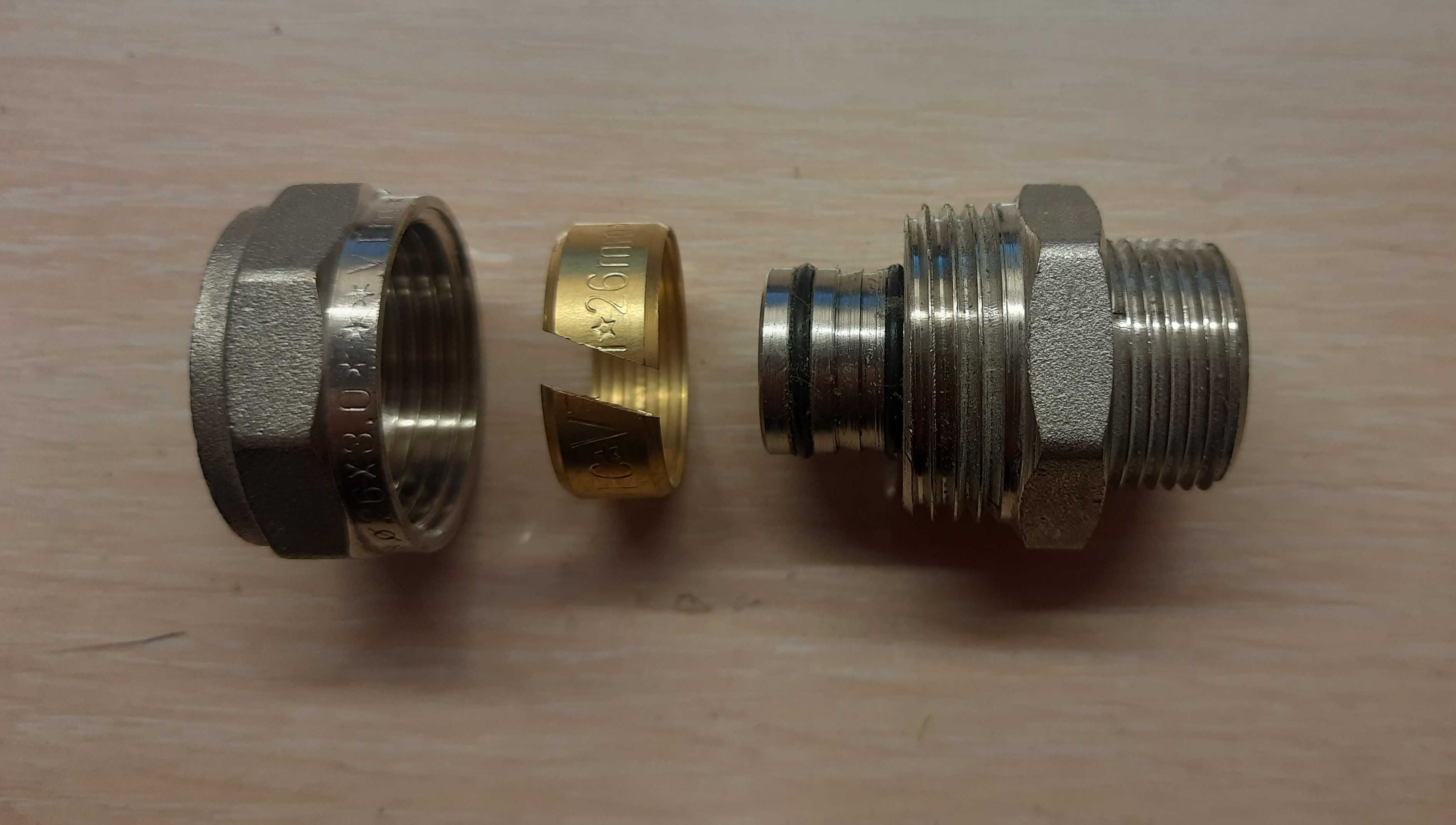 Соединение фитинг обжимной муфта обжимная наружная Valtec 26x3/4"