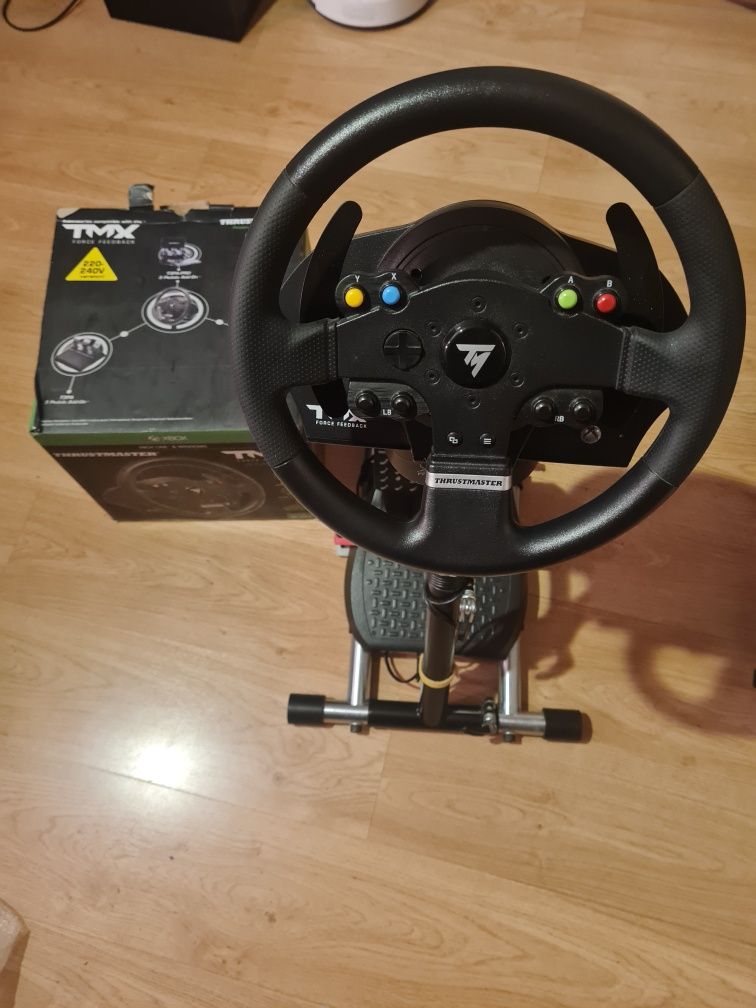 Zestaw kierownia thrustmaster tmx force feedback  stojak wheel standPr