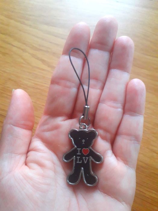 Zawieszka do telefonu Louis Vuitton miś