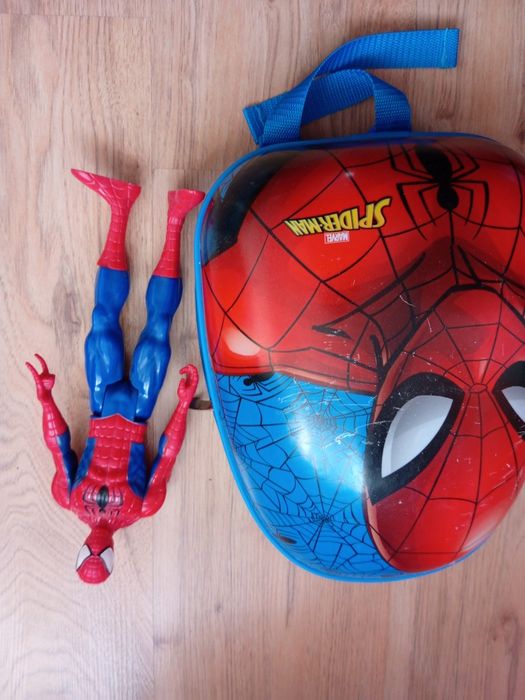 Spiderman  plecak i postać