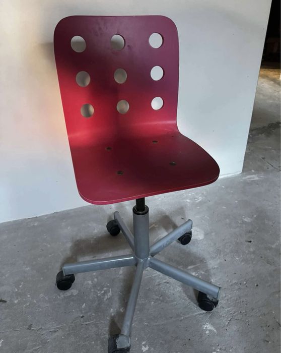 Krzesło dziecięce do biurka