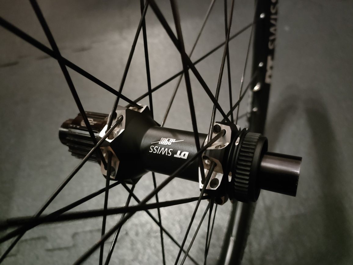 Koło tylne Dt Swiss 1200 Spline (piasta dt 240)