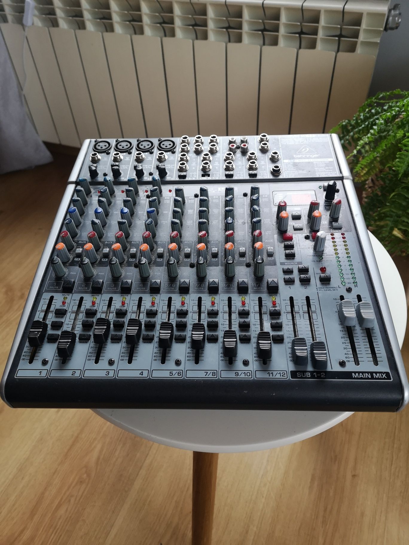 Mixer Behringer XENYX X1622USB