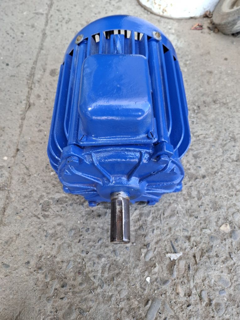 Silnik elektryczny 1.5 kw 950 obrotów polski wolnoobrotowy  Wysyłka