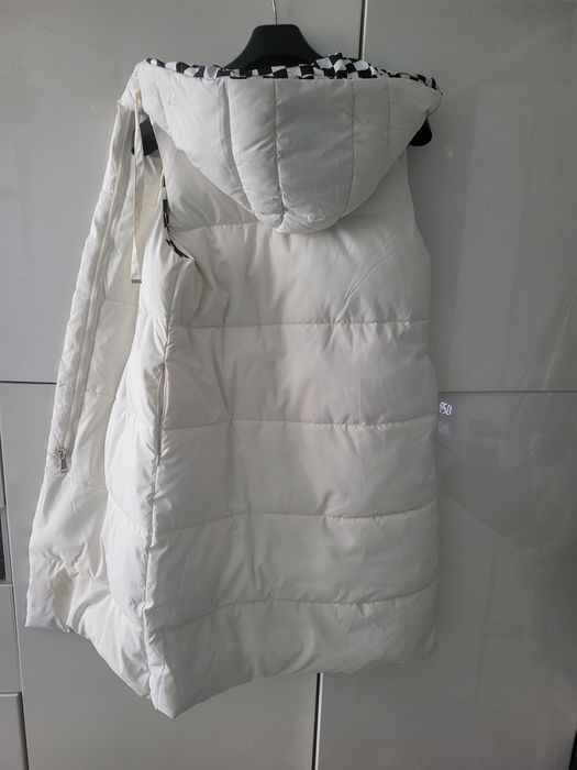 Dwustronna kamizelka bezrękawnik z kapturem