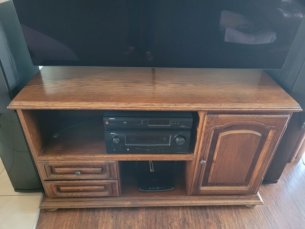 Szafka RTV drewniana, szeroka 132cm