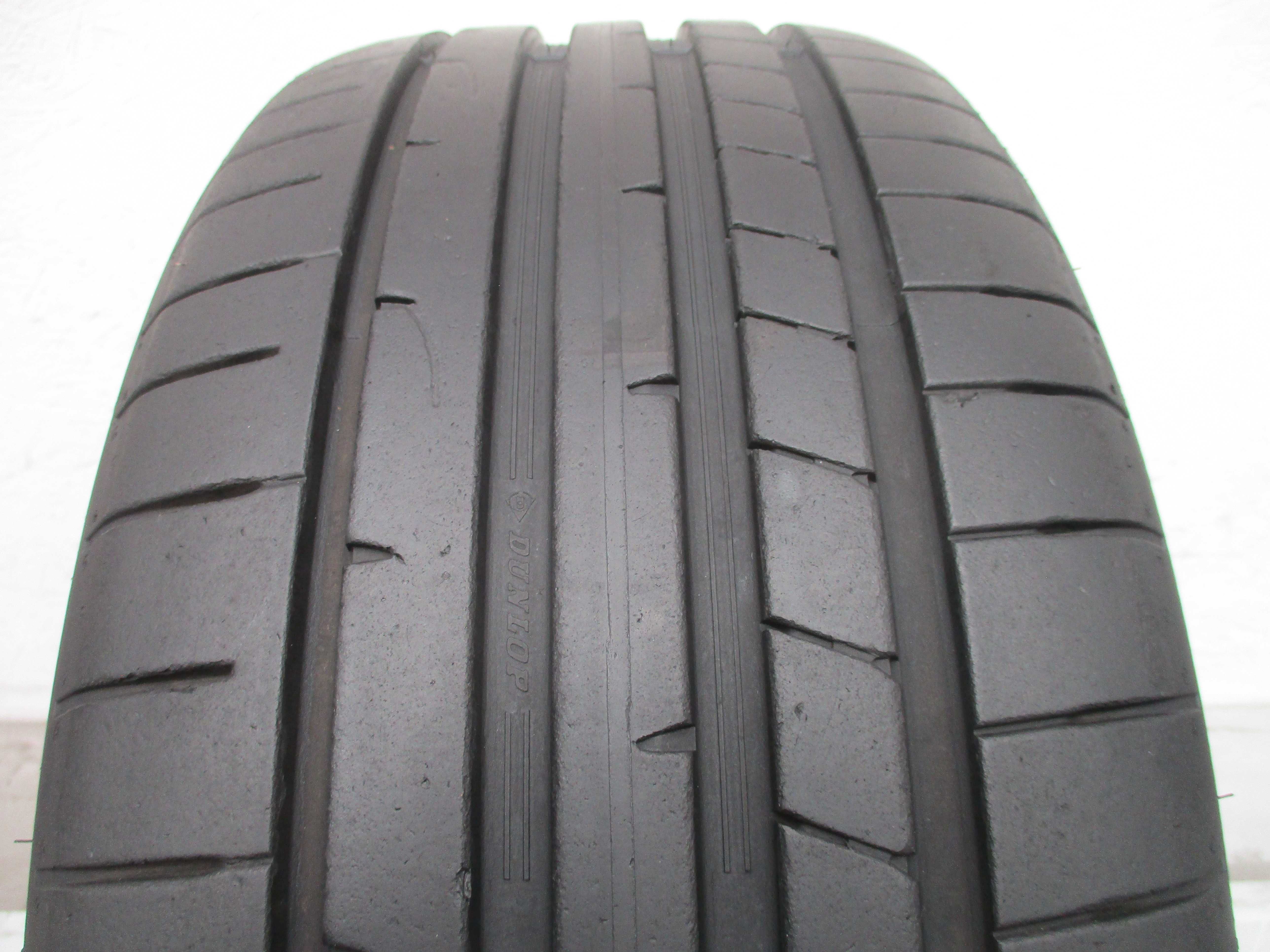 1x 245/45R18 Dunlop SportMaxx RT2 6,8mm 22r.