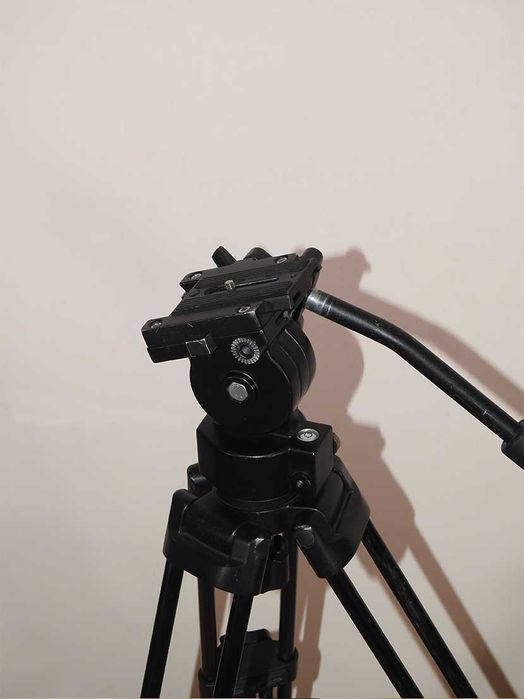 Tripé Profissional Walimex pro FT-9901