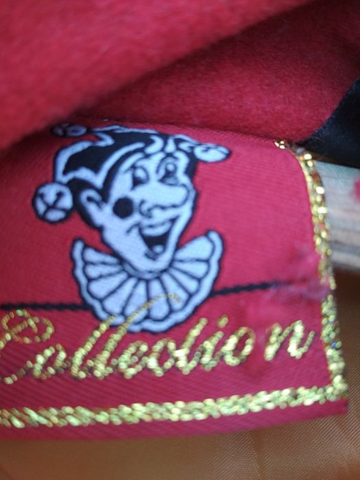 Чудовий костюм наряд клоуна