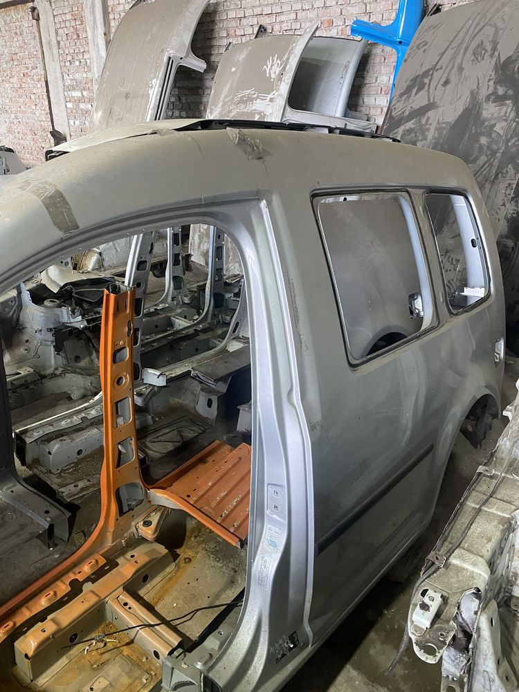 Боковина Четверть Кузов Caddy розборка