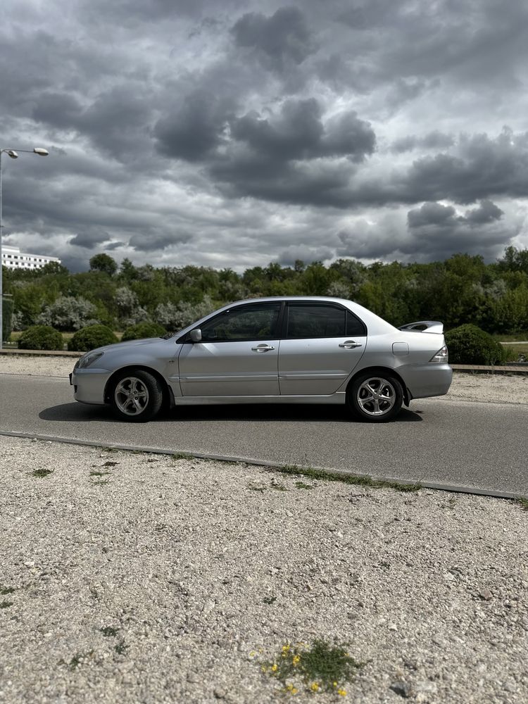 Продам Lancer IX(9) 2.0 на механике