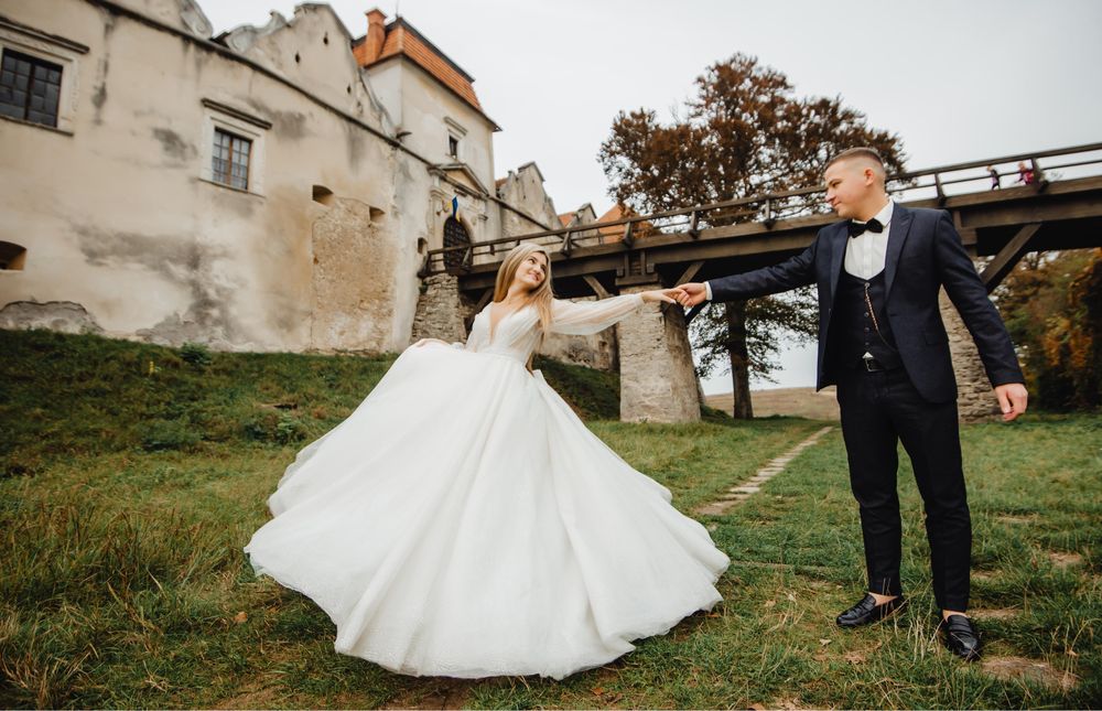 Весільна сукня