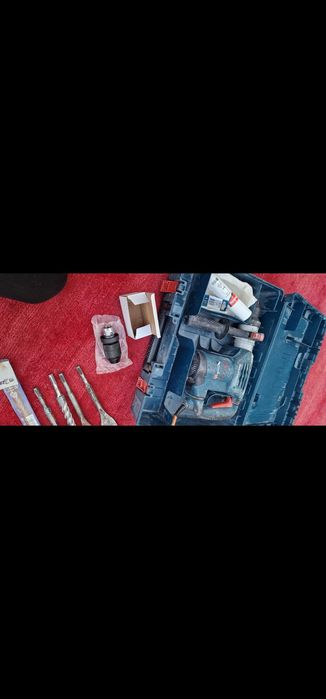 Młot, wiertarka budowlana..Bosch chodzijak rakieta..