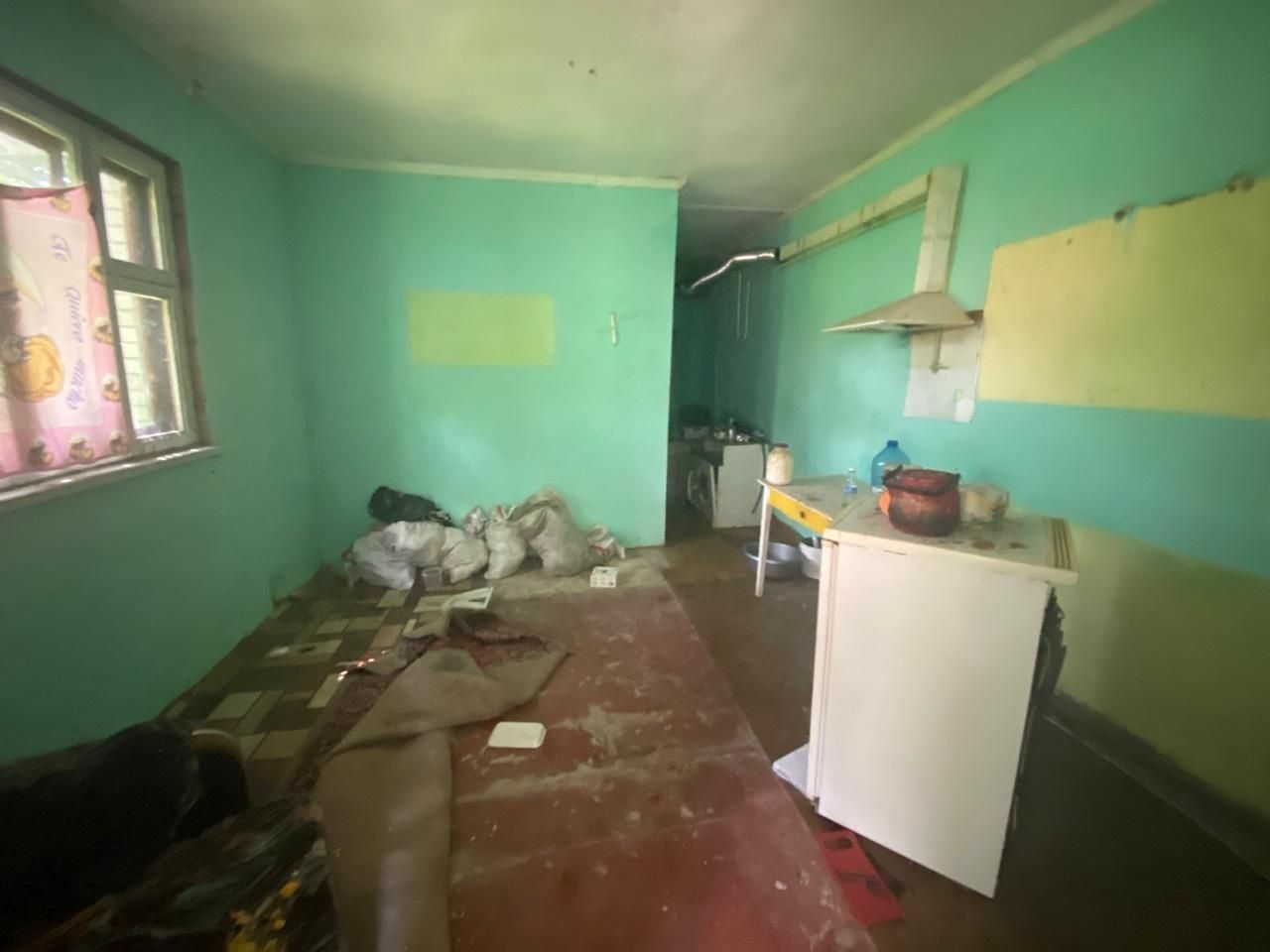 Продам земельну діл. 40соток, асф.під'їзд,  вул. Центральна, кутовий!