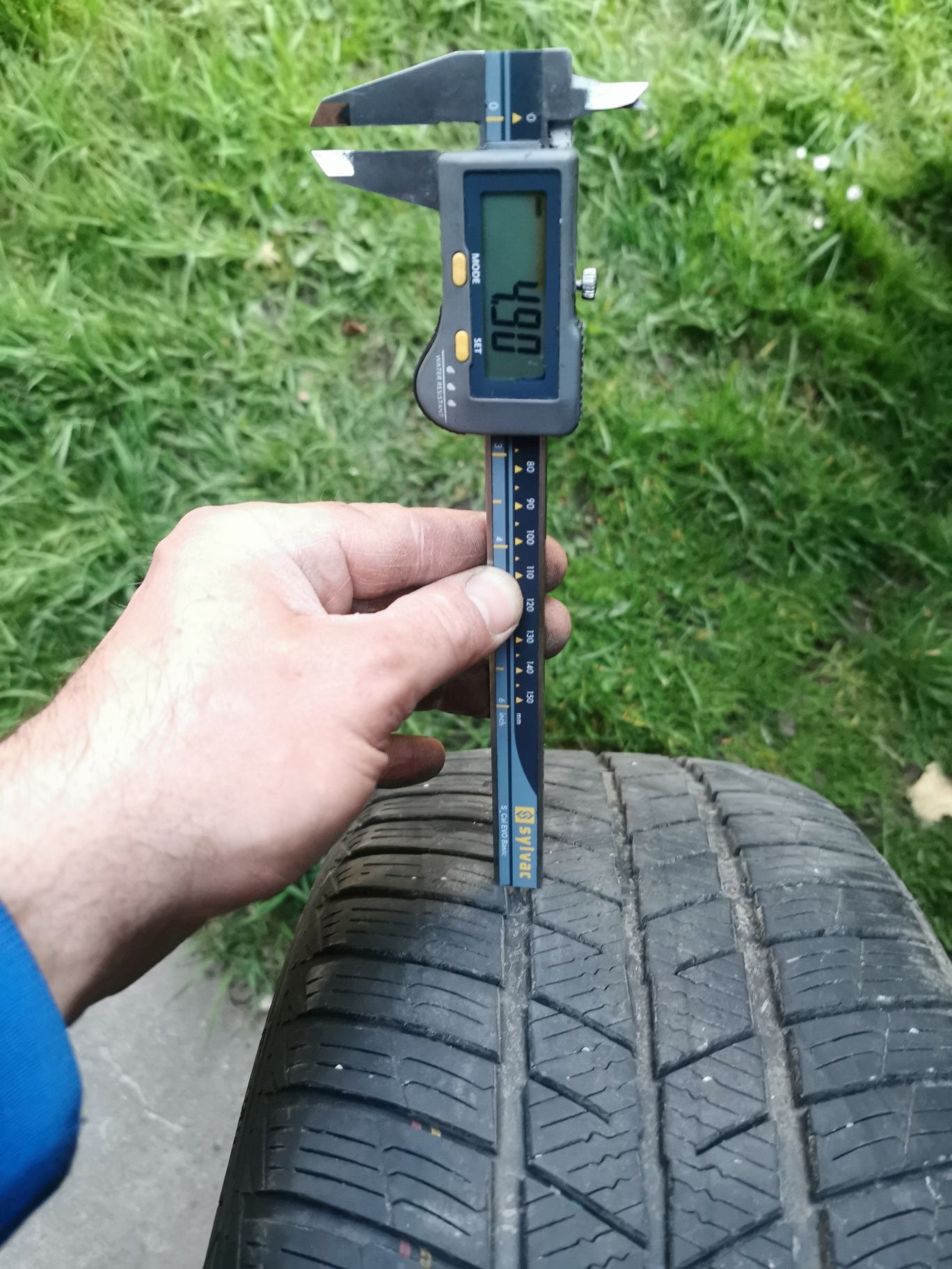 225x50 R17 Barum polaris5 5mm  zimowe 4szt