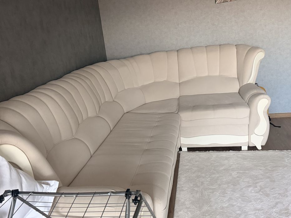 Діван вугловий розкладний