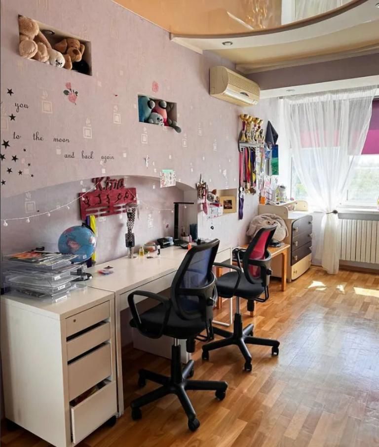 Продам 3-комн квартиру в районе Рабочая ул.