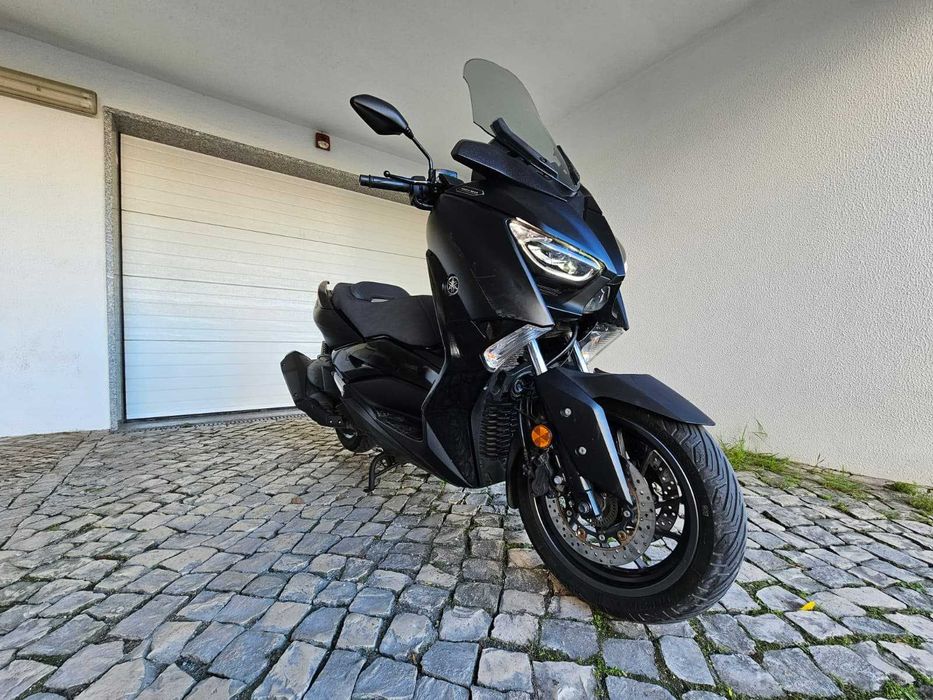 Yamaha X-MAX 400 ABS TCS de 2019 com 10.650 kms