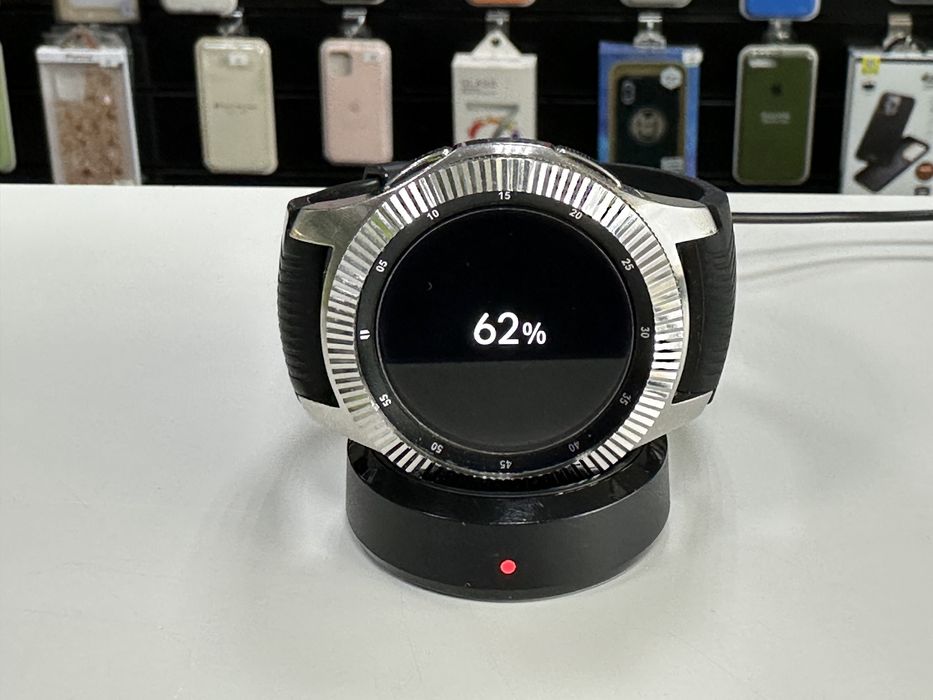 Samsung Galaxy Watch зарядка