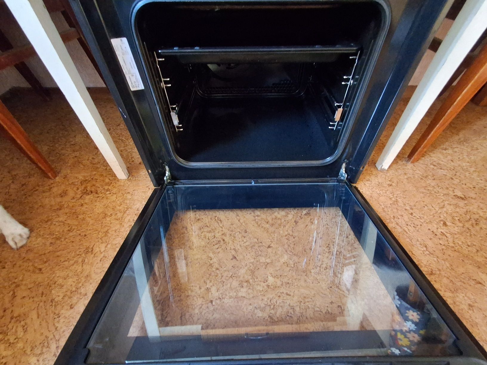 Продам духовку Electrolux