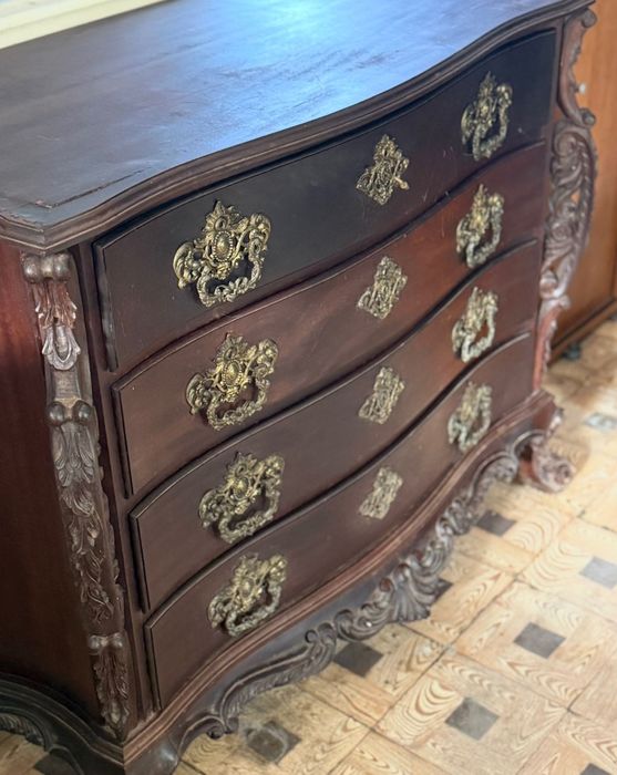 Cômoda antiga, Luiz XV peça rara muito antiga