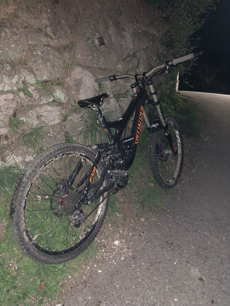specialized demo 8