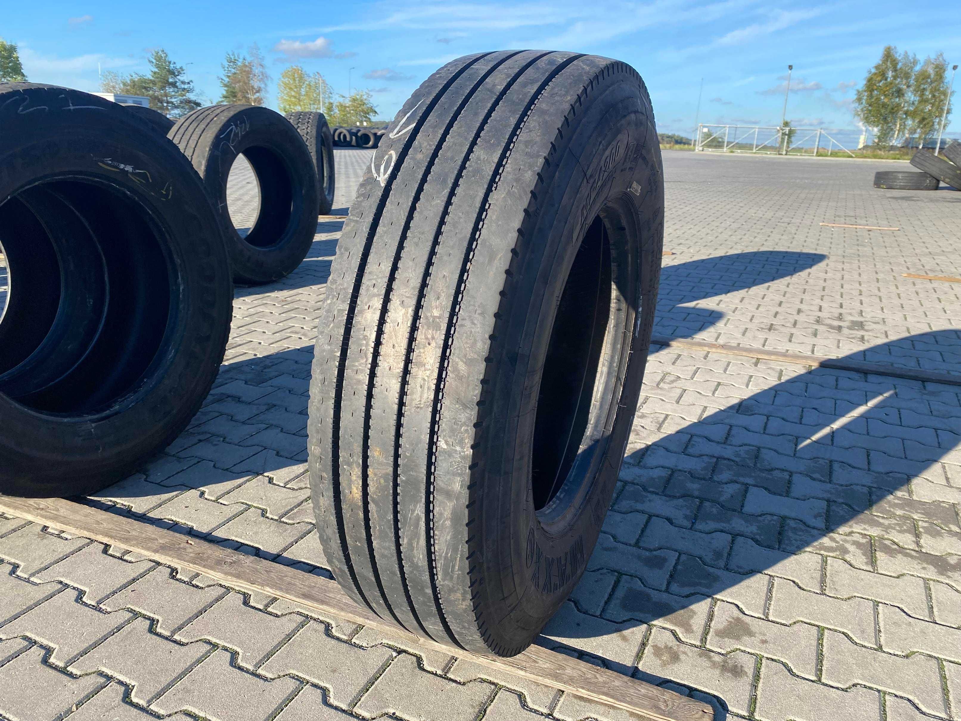 295/80R22.5 Opona MAXX MF4200 Przód 9-10mm MF 4200