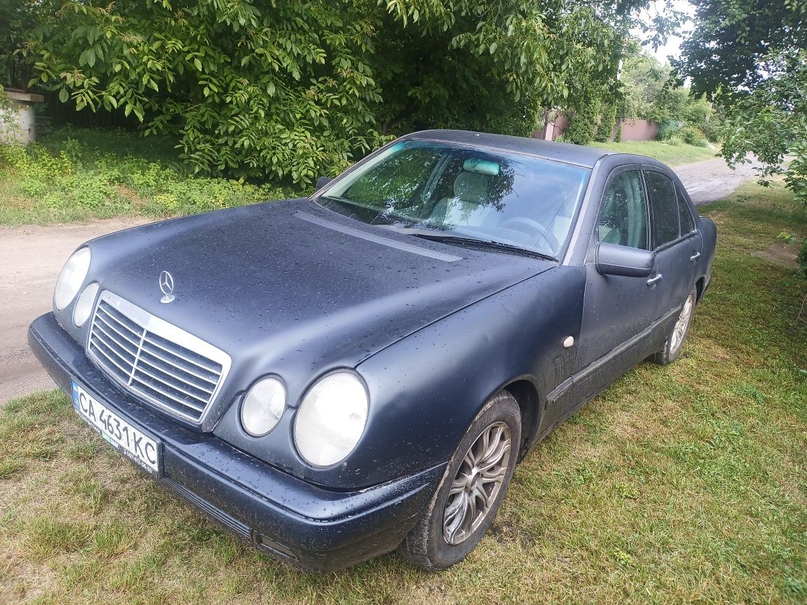 Мерседес бенз w210