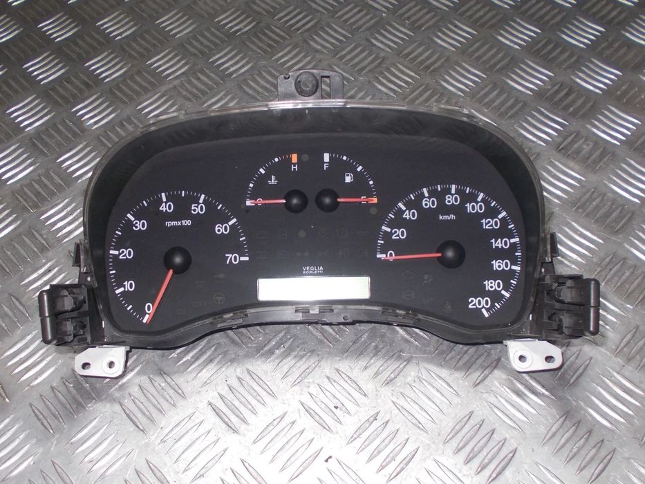 Fiat Punto II - licznik zegary 1.2 8V
