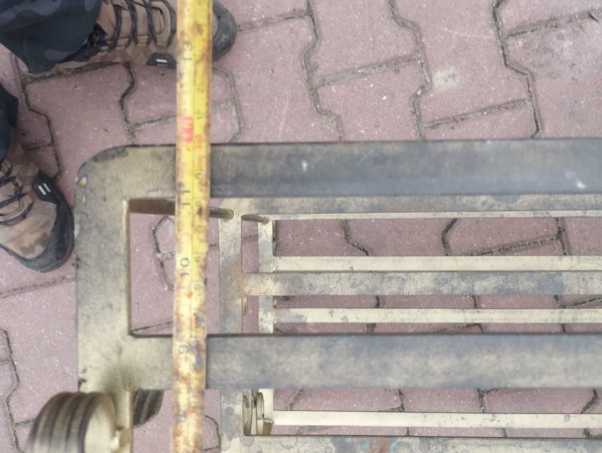 Półka szafka stalowa kuta  metalowa ozdobna manufaktura  Siewierz